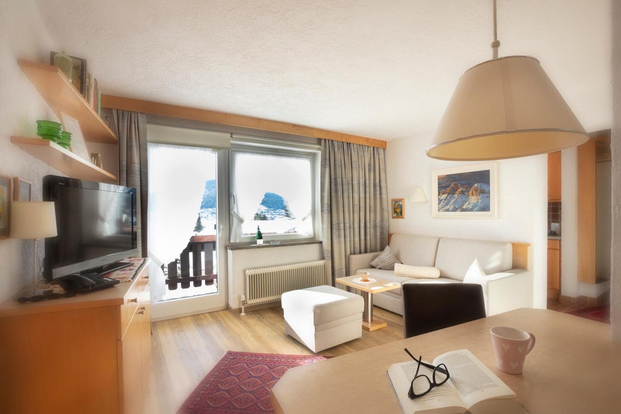 Foersterhaeusl Apartment เซเฟลด์ อิน ทิโรล ภายนอก รูปภาพ